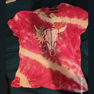 Torrid Short Sleeve Tshirt, Tie Die and bull skull